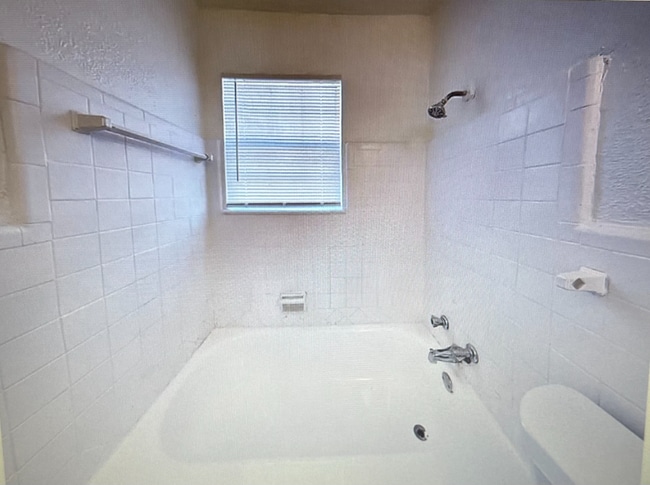 2805 Carter St in Dallas, TX - Foto de edificio - Building Photo