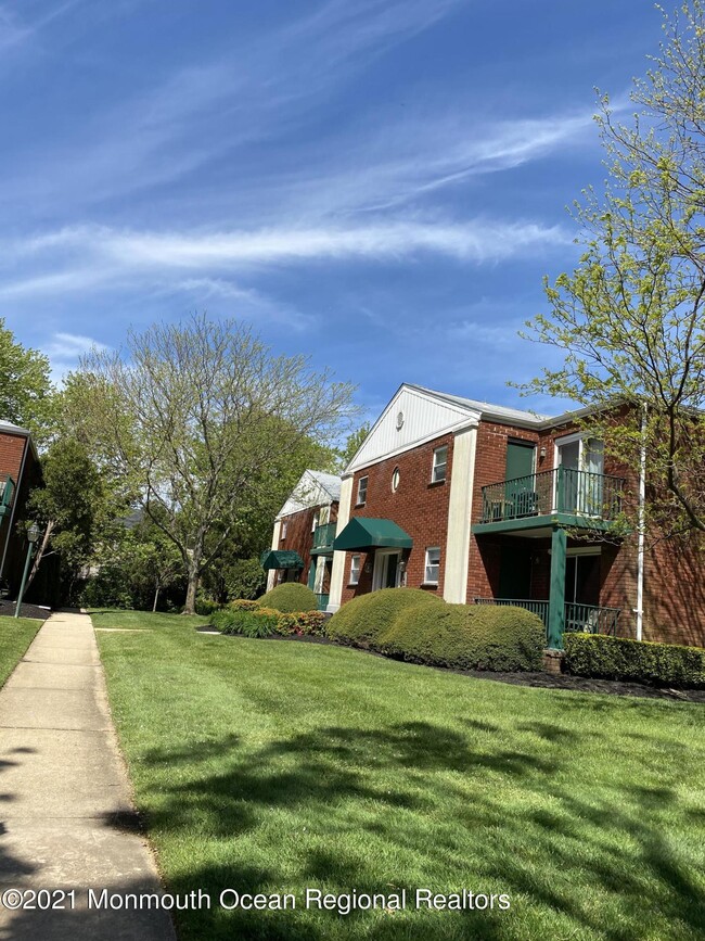 65 Cedar Ave in Long Branch, NJ - Building Photo - Building Photo