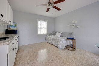 11109 Tamiami Trl in Punta Gorda, FL - Building Photo - Building Photo