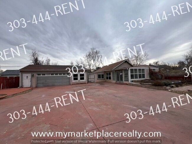 926 Perry St in Denver, CO - Building Photo - Building Photo
