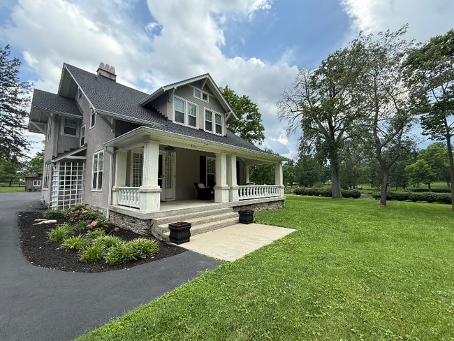 property at 1990 Old Paris Rd