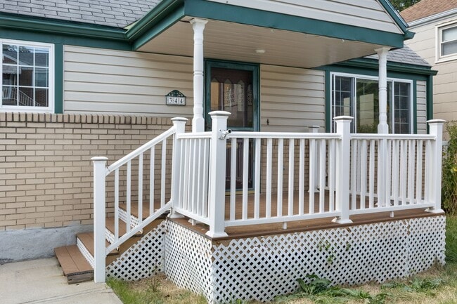 344 Edith St in Pittsburgh, PA - Building Photo - Building Photo