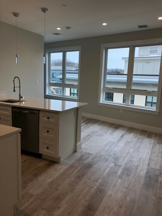 1457 Tremont St, Unit 305 in Boston, MA - Building Photo