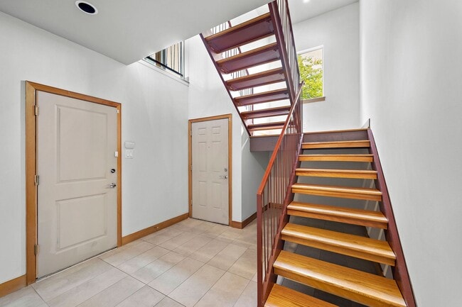 property at 1414 Rosewood St