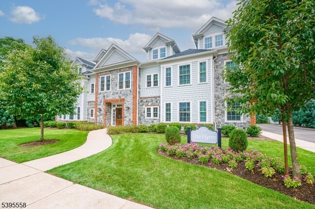 29 Euclid Ave in Summit, NJ - Building Photo - Building Photo