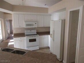 3303 SW 8th Ct in Cape Coral, FL - Building Photo - Building Photo