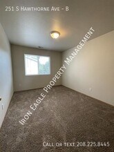 251 S Hawthorne Ave in Middleton, ID - Building Photo - Building Photo
