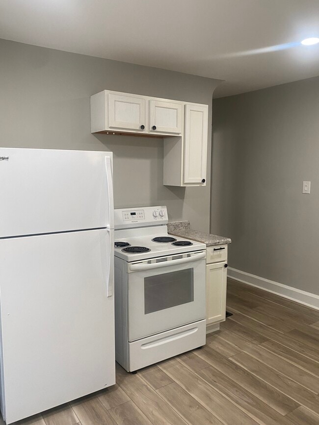 property at 1005-1005 Ellsworth Ave