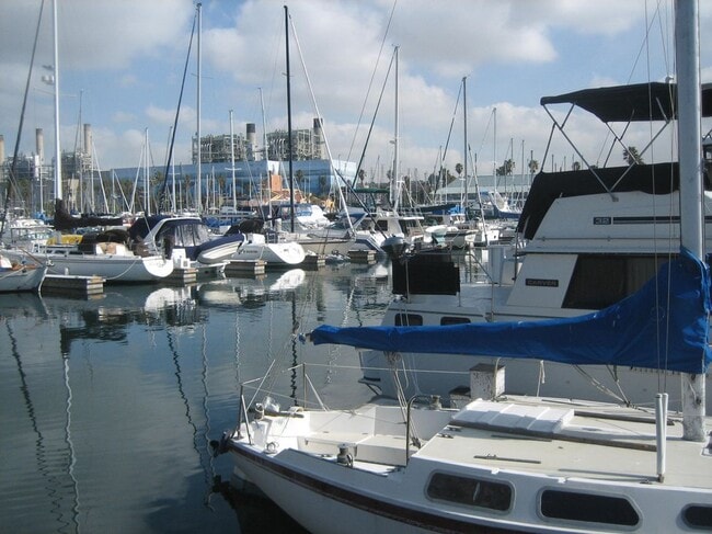 110 The Village in Redondo Beach, CA - Building Photo - Building Photo