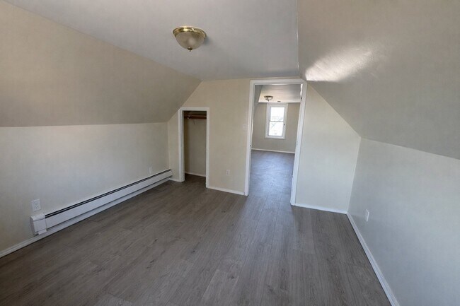 446 Baker Pl, Unit 2 in Perth Amboy, NJ - Building Photo - Building Photo