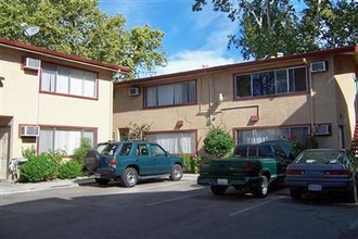 416 V St in Sacramento, CA - Building Photo - Building Photo