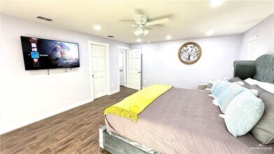 2216 N Jackson Rd in Edinburg, TX - Building Photo - Building Photo