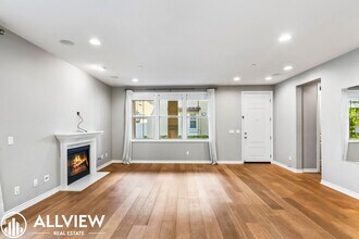 8237 Kendall Dr in Huntington Beach, CA - Building Photo - Building Photo