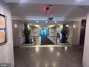 1111 University Blvd W in Silver Spring, MD - Building Photo - Building Photo