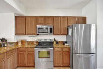 228 SW 6th Ct in Pompano Beach, FL - Building Photo - Building Photo