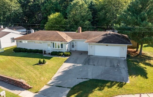 1735 Forest Dr in Portage, MI - Building Photo - Building Photo