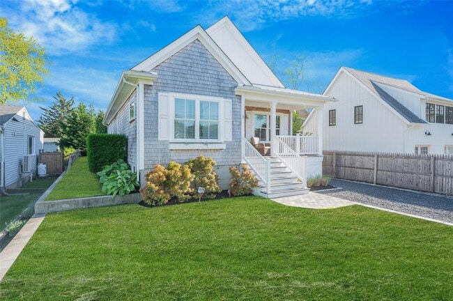 property at 11 Willow St
