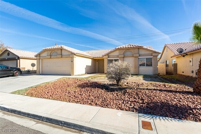 5034 Lark Canyon Ct in North Las Vegas, NV - Building Photo - Building Photo