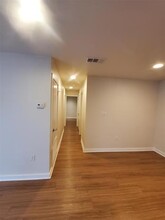 6418 Fisher Rd-Unit -210a in Dallas, TX - Building Photo - Building Photo