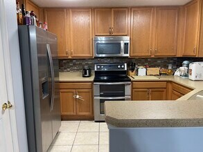 2452 Hassonite St in Kissimmee, FL - Building Photo - Building Photo