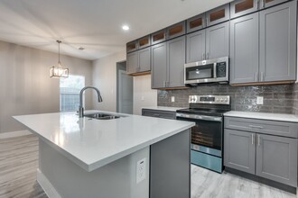 2014 Morris St in Dallas, TX - Building Photo - Building Photo