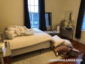 107 Fisher Ave in Boston, MA - Building Photo - Building Photo