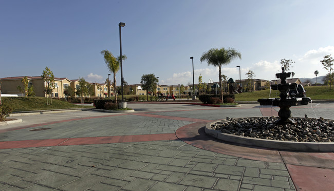 Loma Linda Commons in Loma Linda, CA - Building Photo - Building Photo