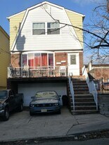 169 W 51st St in Bayonne, NJ - Building Photo