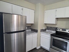 360 S Wolff St in Denver, CO - Building Photo - Building Photo