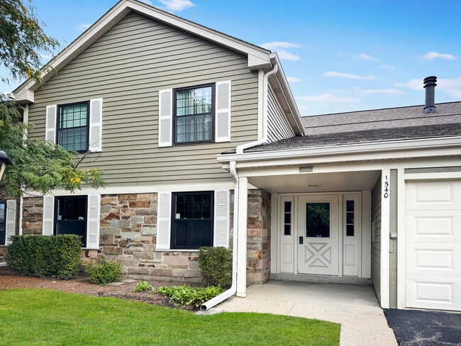 property at 1540 Heather Ct