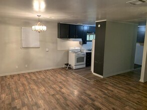 1202 E 4th Ave in Stillwater, OK - Building Photo - Building Photo