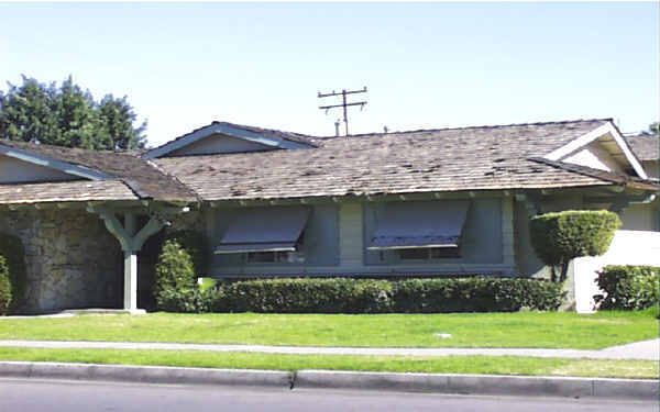 1426 N Acacia St in Anaheim, CA - Building Photo