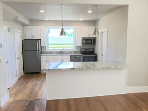 700 S 1st Ave in Sioux Falls, SD - Building Photo - Building Photo