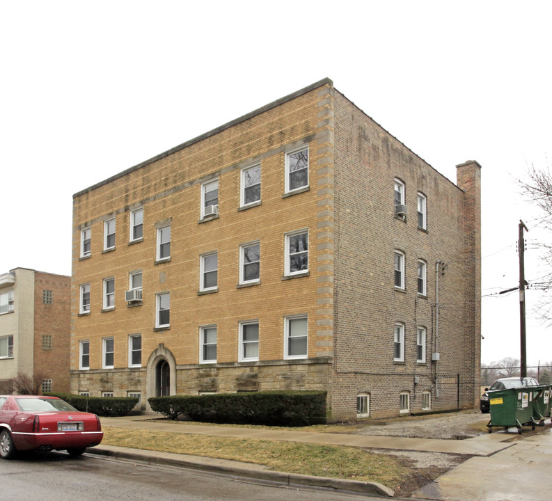 6102-6104 N Hamilton Ave in Chicago, IL - Building Photo