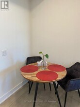 2 Teagarden Ct in Toronto, ON - Building Photo - Building Photo