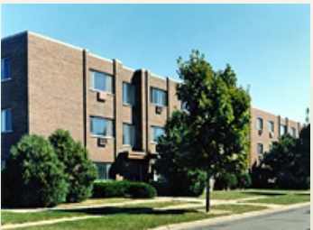 Mapletree Apartments in Woodstock, IL - Foto de edificio