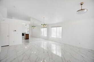 1808 Scenic Sunrise Dr in Las Vegas, NV - Building Photo - Building Photo