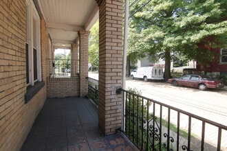 620 West St, Unit 2 in Pittsburgh, PA - Foto de edificio - Building Photo