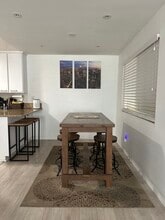333 Newport Ave in Long Beach, CA - Building Photo - Building Photo