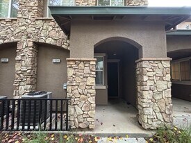 2204 Las Palomas Loop in Lincoln, CA - Building Photo
