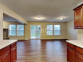 13993 Meadow Lake Dr in Fishers, IN - Building Photo - Building Photo