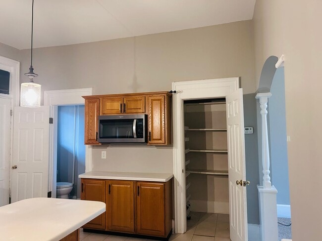 1737 Madison St in Dubuque, IA - Building Photo - Building Photo