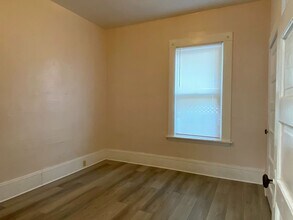 214 E 12th St in The Dalles, OR - Building Photo - Building Photo