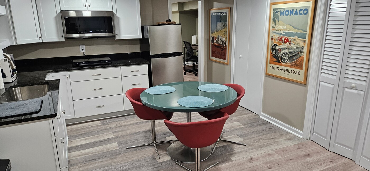 4633 Kernwood Ave, Unit Basement in Baltimore, MD - Building Photo