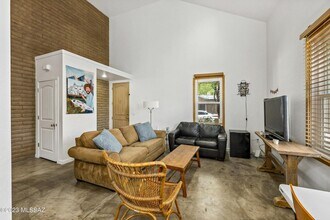527 N Jacobus Ave in Tucson, AZ - Building Photo - Building Photo