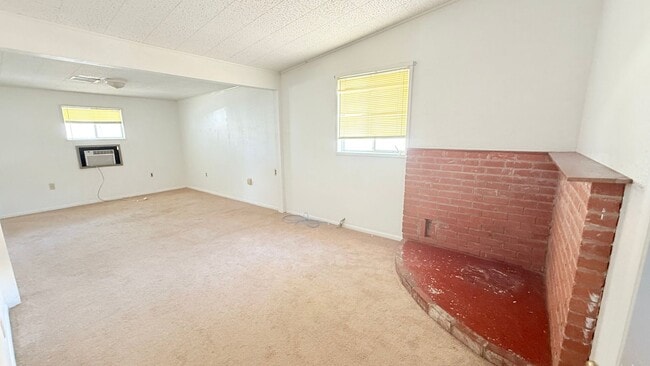 2209 Magnolia Dr in Las Cruces, NM - Building Photo - Building Photo