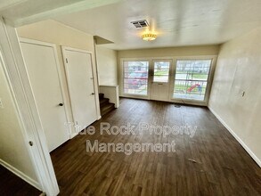 427 S Center Ave in Ada, OK - Building Photo - Building Photo