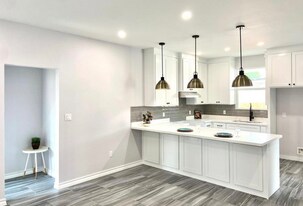 1006 Escondido Ln in Harlingen, TX - Building Photo