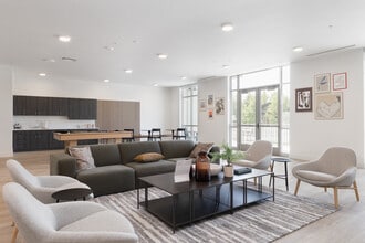 Copestone Apartments in Garden City, ID - Foto de edificio - Building Photo