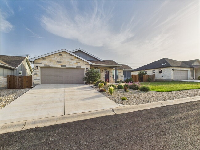 property at 726 Madilynn Ct